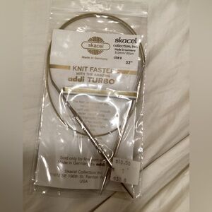 Skacel Addi Turbo Circular Knitting Needle 5.0 #8 32”